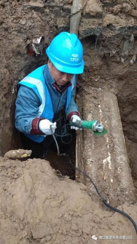 打造高效抢修步队 保证都会宁静供水